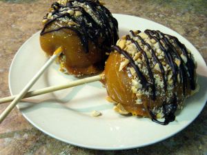 Chocolate Cashew Caramel Apples