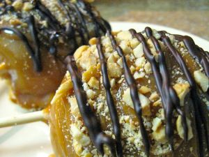 Chocolate Cashew Caramel Apples